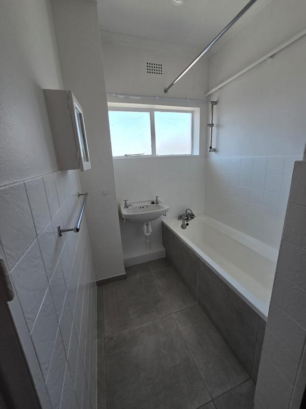 To Let 2 Bedroom Property for Rent in Thornton Western Cape